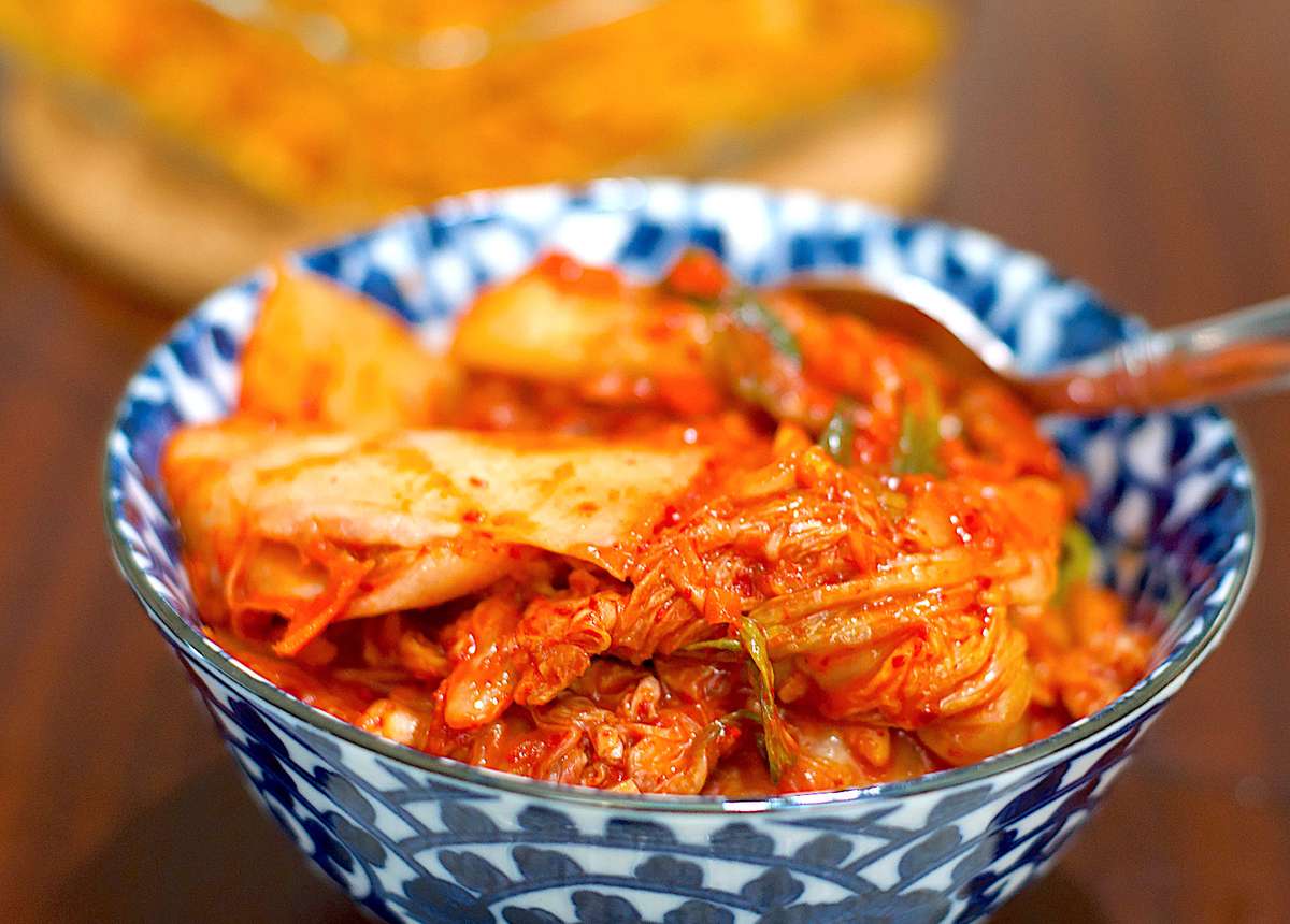 A quick and simple homemade kimchi