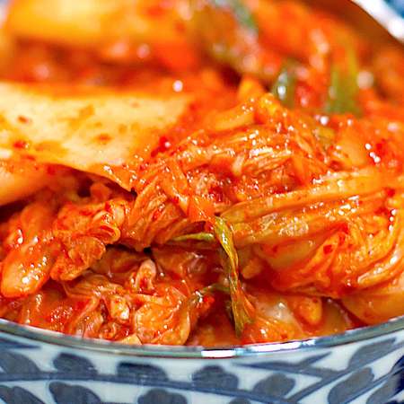 A quick and simple homemade kimchi